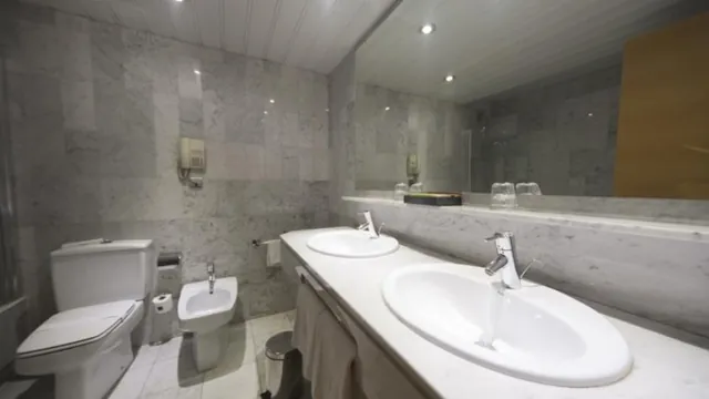 Silken Indautxu Hotel Bilbao photo 5
