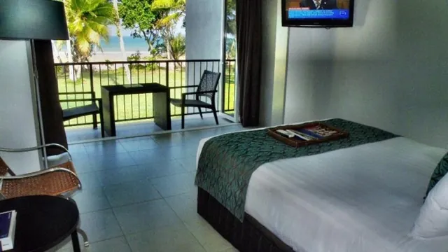 Castaways Resort & Spa Mission Beach photo 2