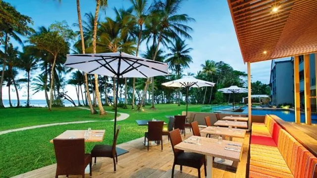 Castaways Resort & Spa Mission Beach photo 3