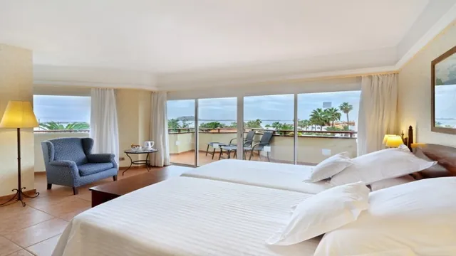Barcelo Corralejo Bay Hotel photo 4