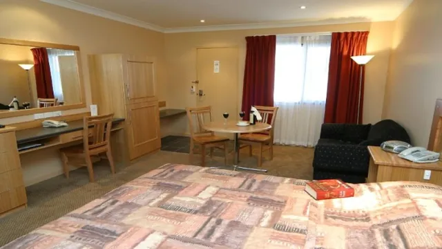 Best Western Ingram Park Inn San Antonio photo 1