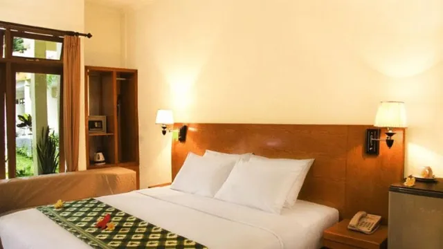 Best Western Plus Kelowna Hotel & Suites photo 2
