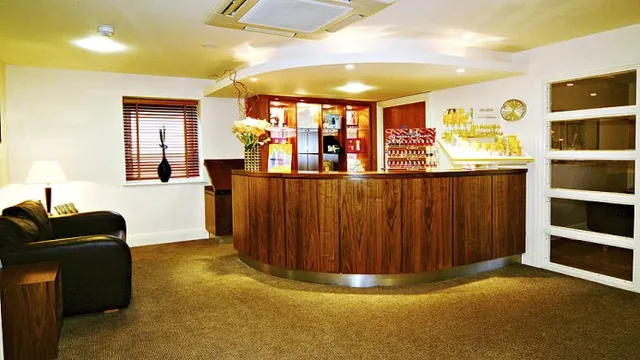 Mercure Manchester Norton Grange Hotel & Spa photo 2