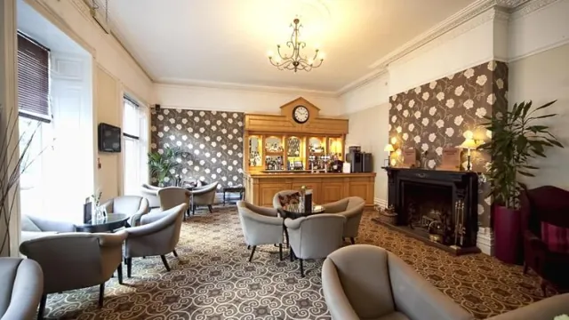 Mercure Coventry Brandon Hall Hotel & Spa photo 1