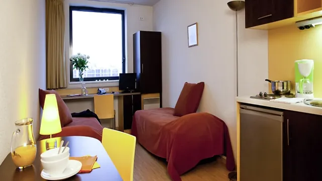 Best Western Plus Kendall Hotel & Suites photo 2