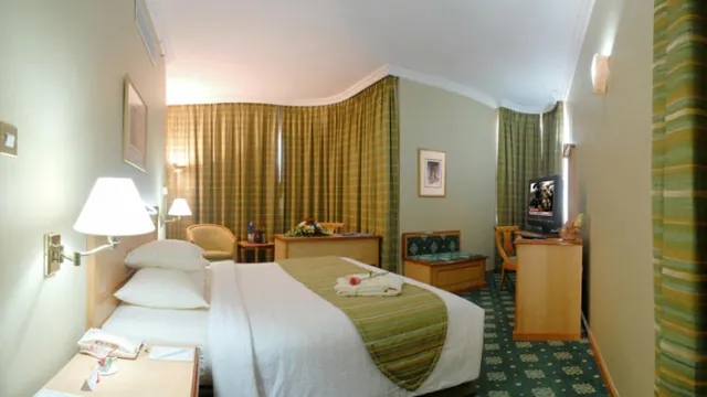 Best Western Plus University Inn Boca Raton photo 1