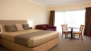 Best Western Plus Rama Inn Redmond