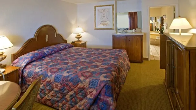 Best Western Hotel Revelstoke photo 2