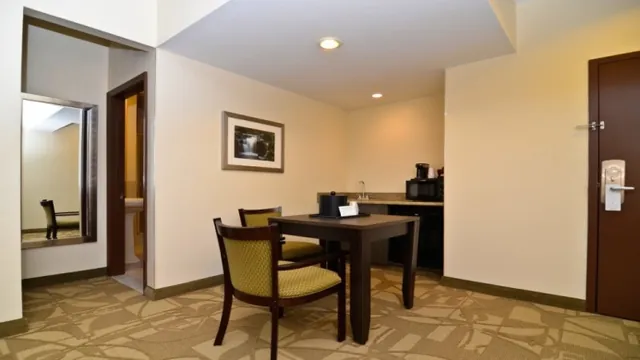 Days Inn & Suites by the falls photo 3