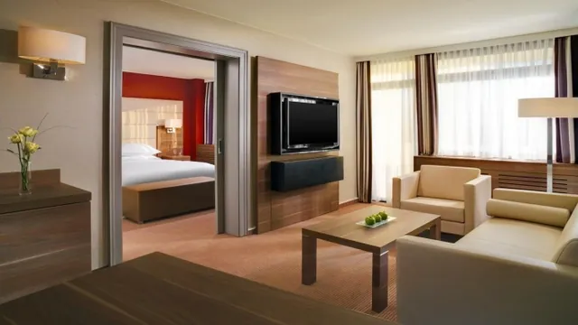 Sheraton Frankfurt Congress Hotel photo 3