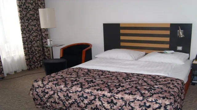 Microtel Inn & Suites by Wyndham Austin Airport photo 1