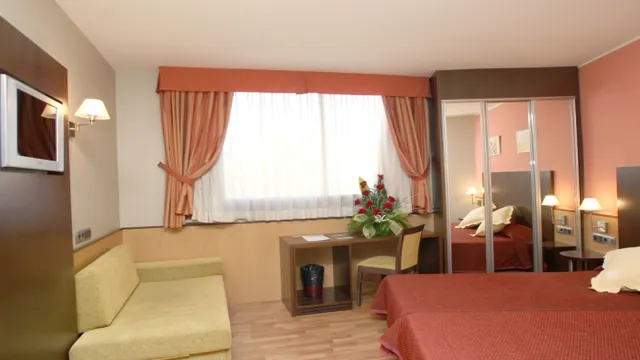Microtel by Wyndham Cabanatuan photo 2