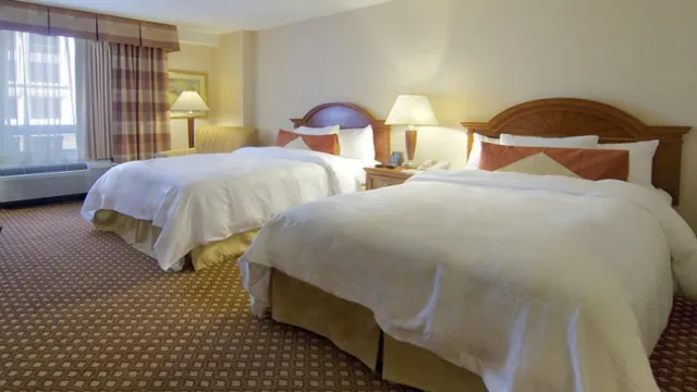 Microtel Inn & Suites by Wyndham Columbus North photo 1