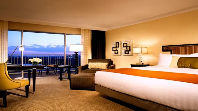 Microtel Inn & Suites by Wyndham Farmington photo 2