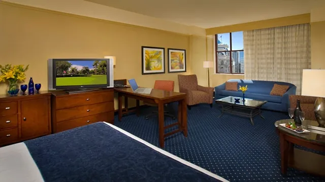 Microtel Inn & Suites by Wyndham Indianapolis Airport photo 3