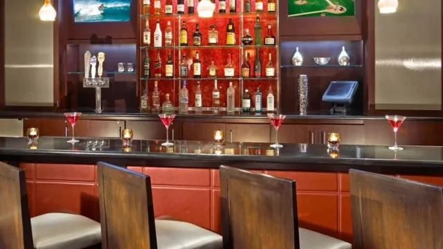 Doubletree by Hilton Hotel San Diego- Hotel Circle photo 3