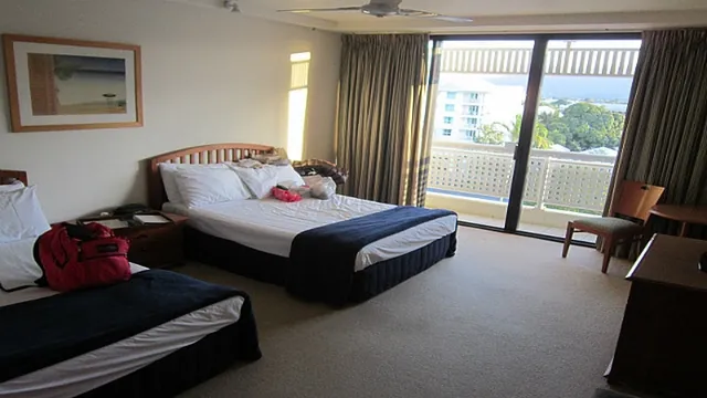 Microtel Inn & Suites by Wyndham Ozark photo 3