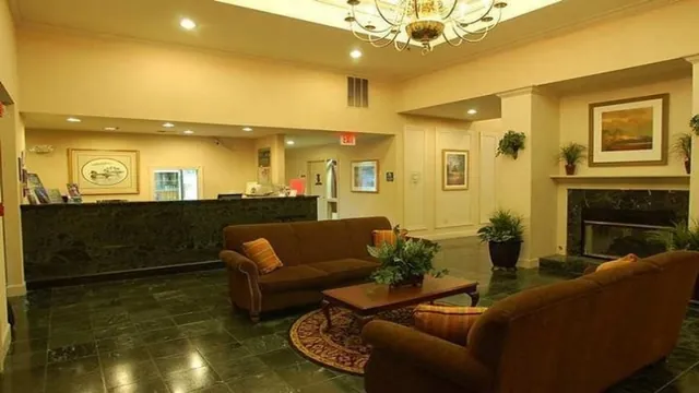 Microtel by Wyndham Acropolis photo 1