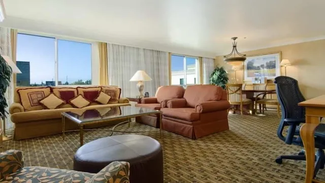 Microtel Inn and Suites by Wyndham Rawlins photo 2