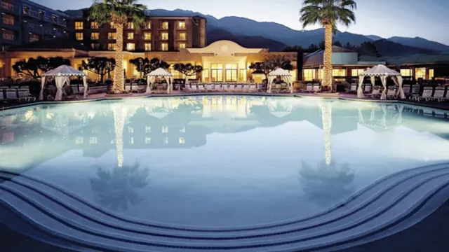 Renaissance Palm Springs Hotel photo 2