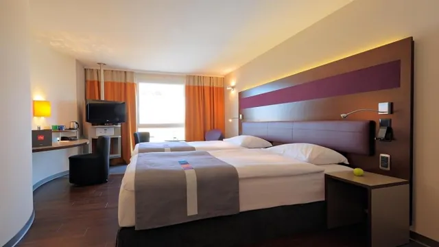 Ramada by Wyndham Amritsar photo 2