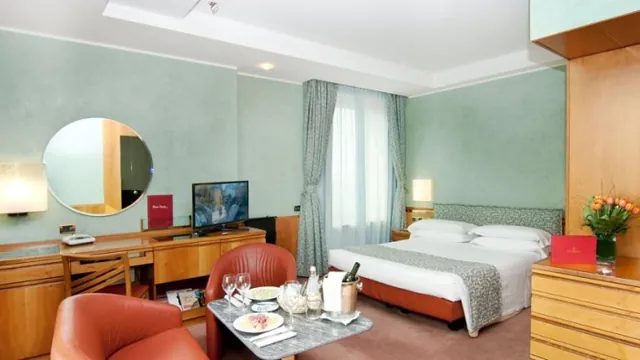 Michelangelo Hotel Milan photo 2