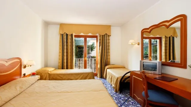 Ramada by Wyndham Brussels Woluwe photo 3
