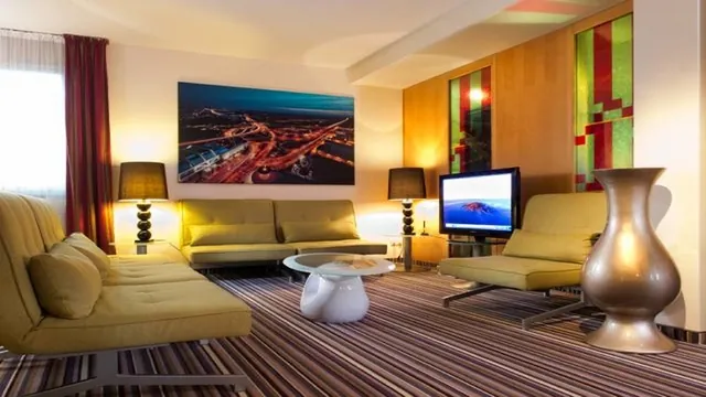 TRYP by Wyndham Berlin am Ku'damm photo 3