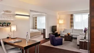 Ramada Hotel & Suites by Wyndham Sydney Cabramatta