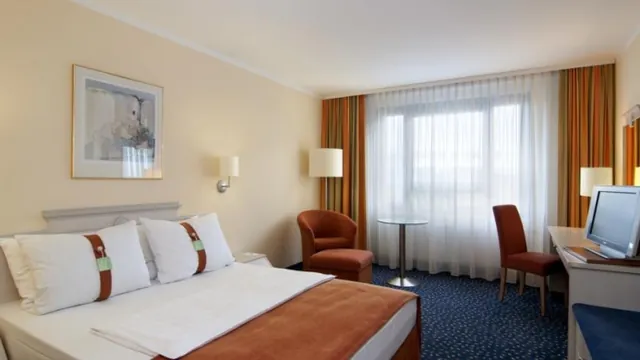Holiday Inn Hotel Stuttgart-Weilimdorf photo 1