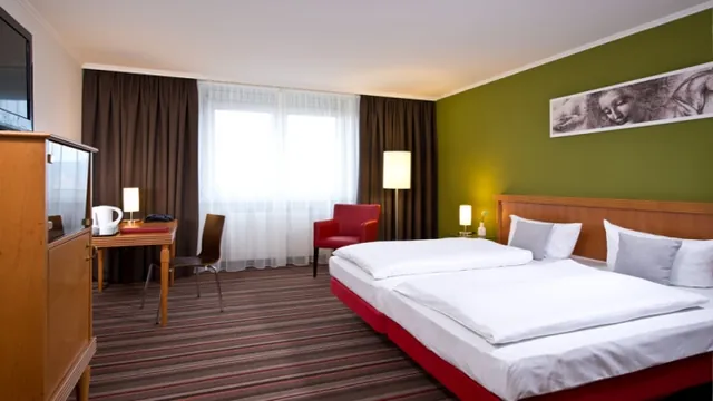 Leonardo Hotel Heidelberg City Center photo 1