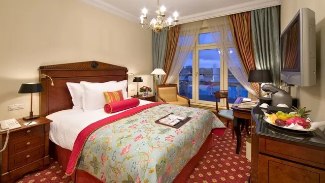 Fairmont Vier Jahreszeiten Hamburg photo 3