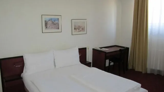 Hotel Fuerst Metternich Vienna photo 1