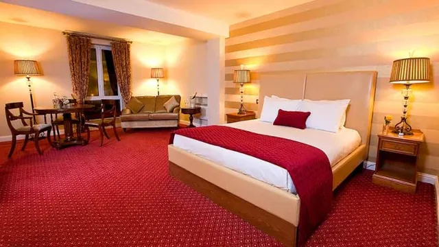 Galway Bay Hotel photo 1