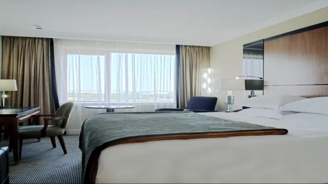 Radisson Blu Hotel & Spa Galway photo 2