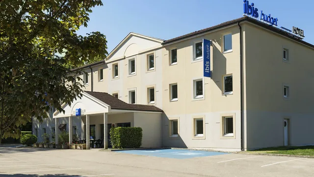 Ibis budget Lons le Saunier photo 10