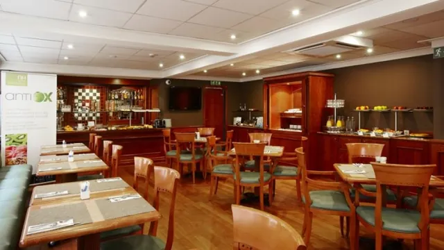 NH Stephanie Hotel Brussels photo 2