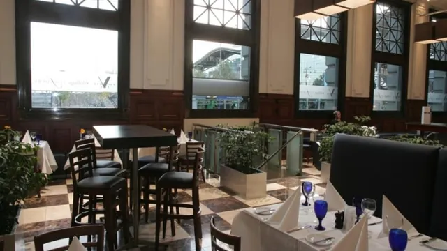 Quality Hotel Batman's Hill On Collins Melbourne photo 3
