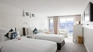 Ramada by Wyndham London North M1