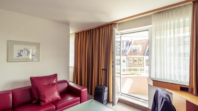 Ramada by Wyndham Luoyang Downtown photo 1