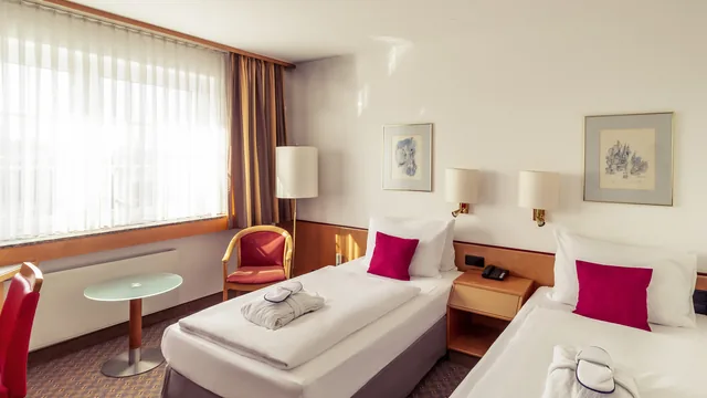 Ramada by Wyndham Luoyang Downtown photo 6