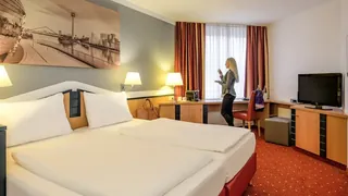 Ramada Encore by Wyndham Makati