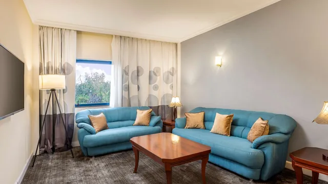 Ramada by Wyndham Naples photo 1