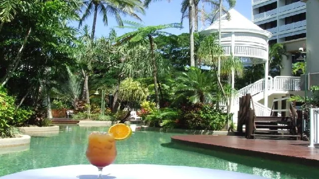Rydges Esplanade Resort Cairns photo 1