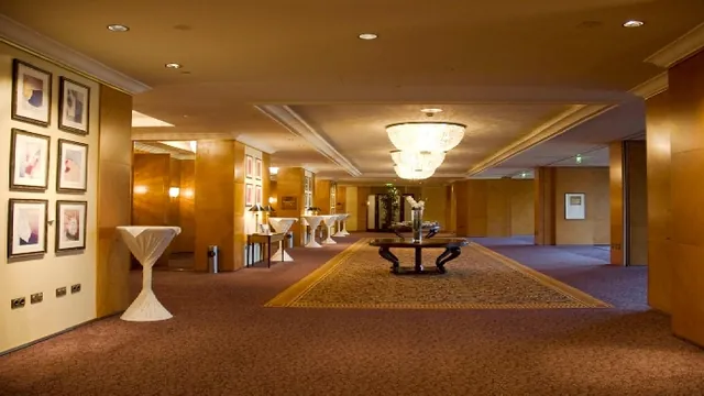 Novotel Avignon Nord photo 4