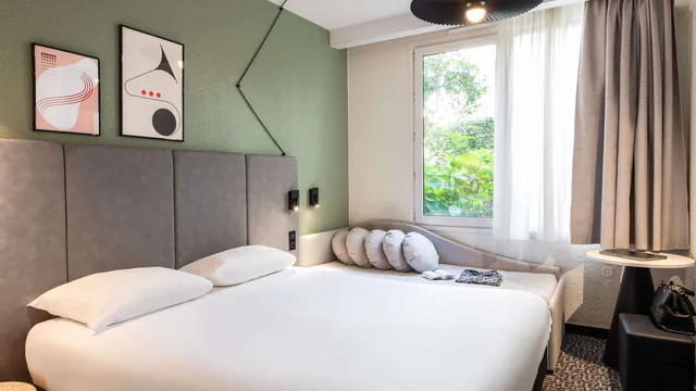 Holiday Inn Cairns Harbourside photo 8