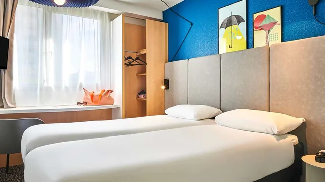 Holiday Inn Cairns Harbourside photo 9