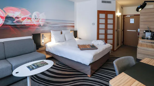 Novotel Luxembourg Centre photo 2