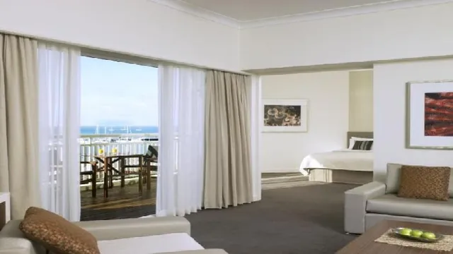 Shangri-La Hotel The Marina Cairns photo 2