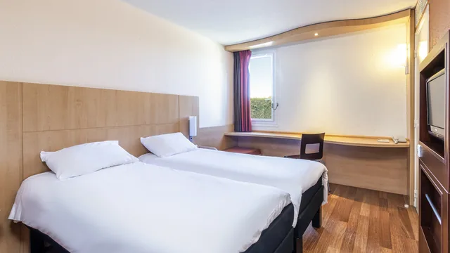 Ibis Issoire photo 5
